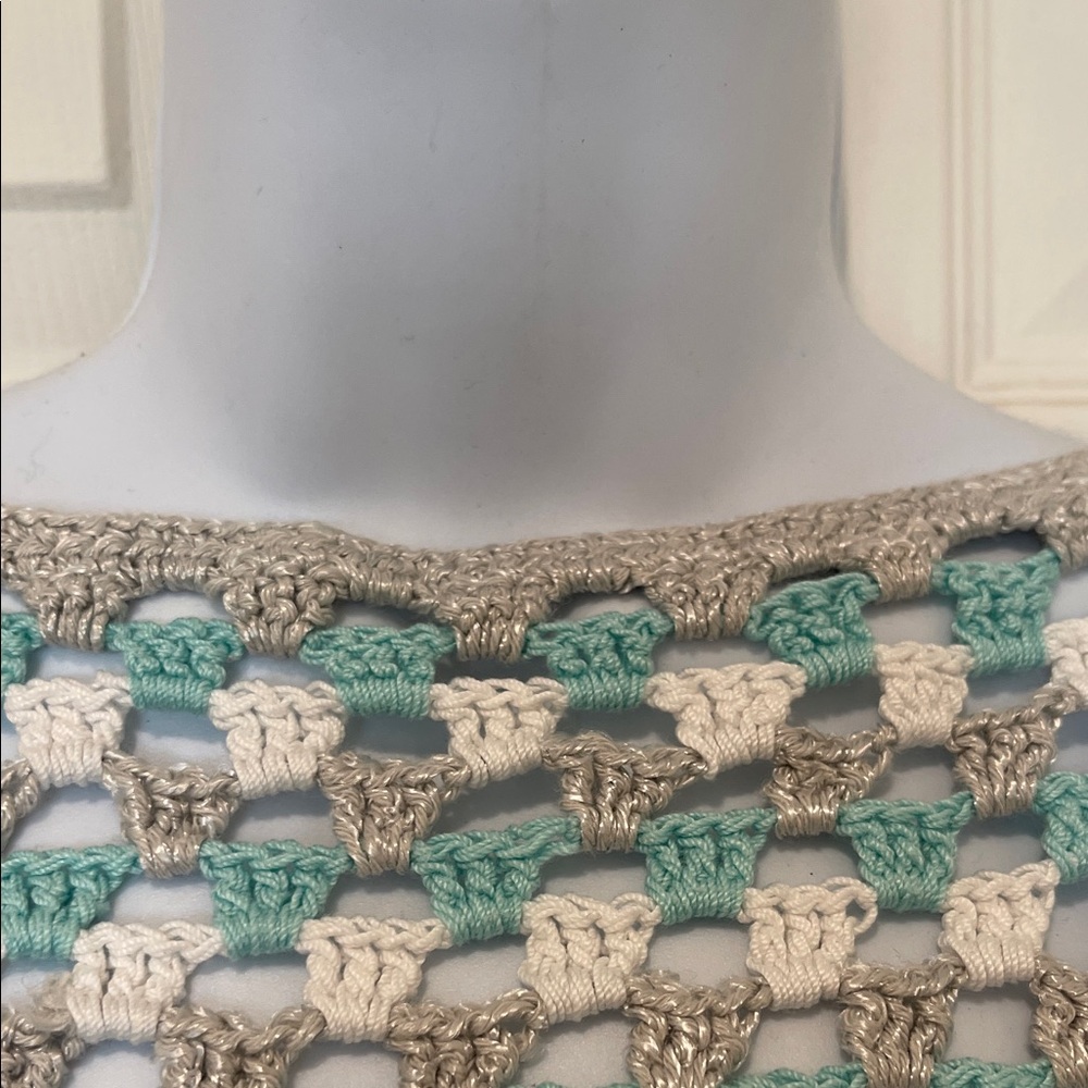 Crochet Square Pattern Top - Picture 4 of 5